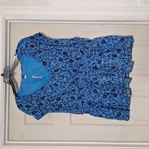 💥2/$8 NWT Old Navy blue floral print top
